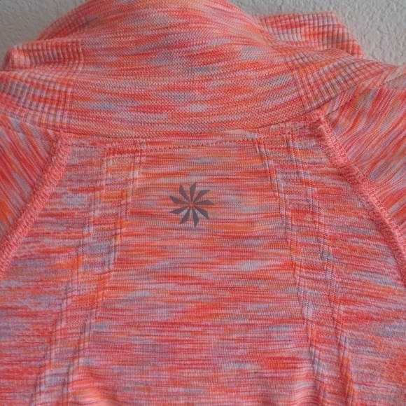 Like New Athleta Fast track 1/4 zip orange pullover medium w/ reflective details - Picture 4 of 4